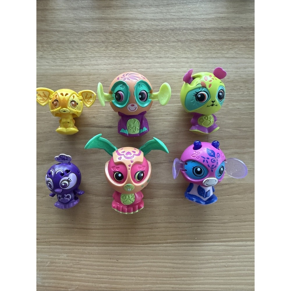 Zoobles Spring To Life Kids Toys Magnetic Pop-up Figures Lot of 6, (4 Lg &2 Sm)